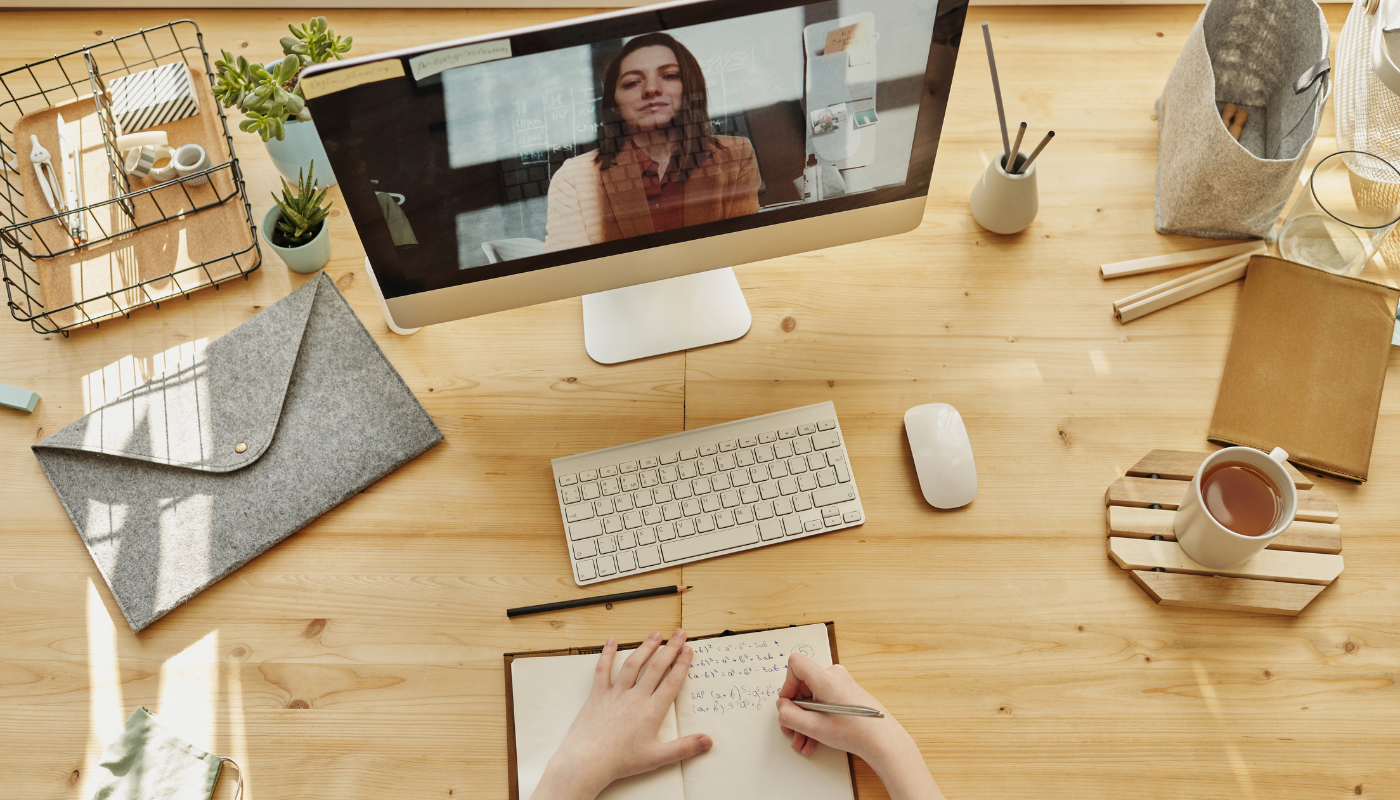 L’adoption d’un système de notation pour les services de communication en ligne